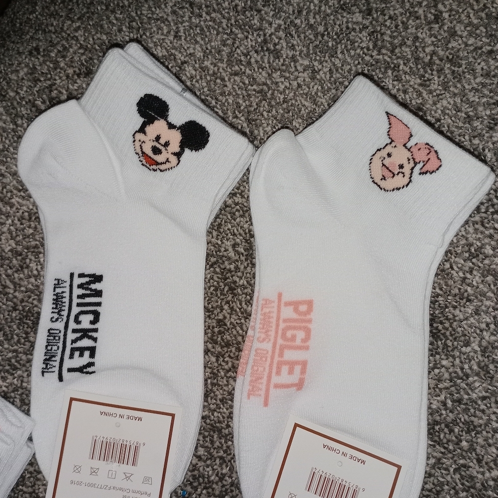 Character Socks - Picture 9 of 9